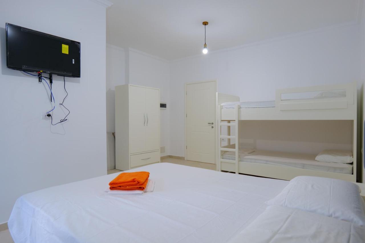 Davide Rooms Sarandë Eksteriør billede