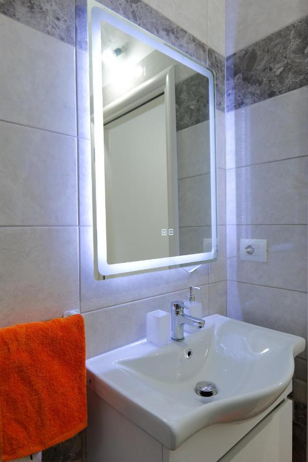 Davide Rooms Sarandë Eksteriør billede